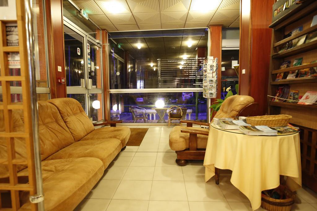Hotel La Rocade Pamiers Exteriör bild